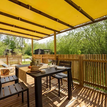 Parque de Campismo Slow Village De Ce