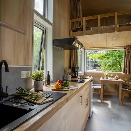 Slow Village De Ce Parque de Campismo