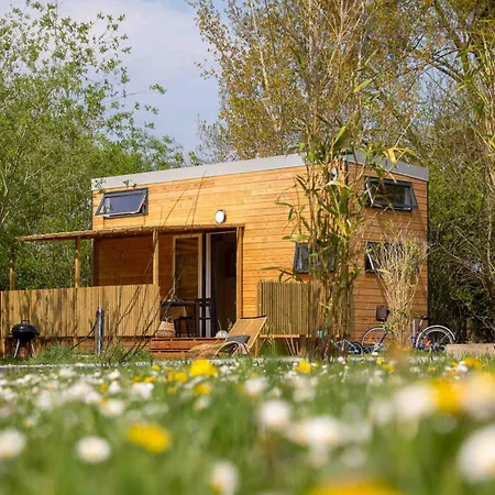 Slow Village De Ce Parque de Campismo 3*