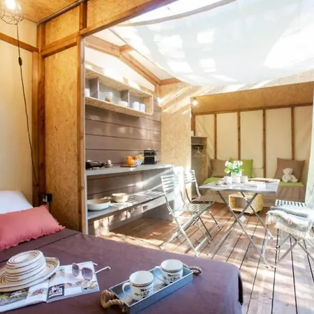 Slow Village De Ce Parque de Campismo Les Ponts-de-Cé