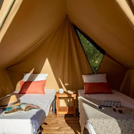 Campsite Slow Village De Ce Les Ponts-de-Ce