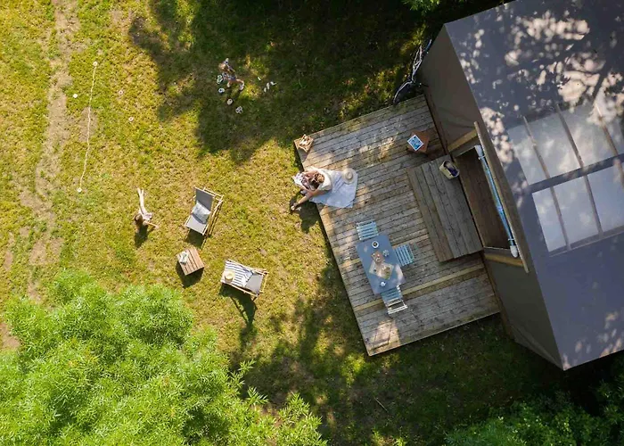 Campingplads Slow Village De Ce