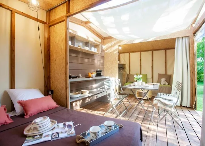 Slow Village De Ce Campingplads Les Ponts-de-Cé