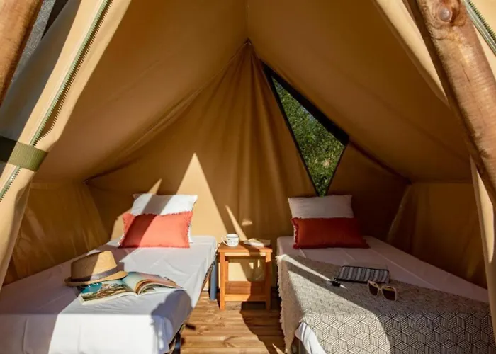 Campingplads Slow Village De Ce Les Ponts-de-Cé