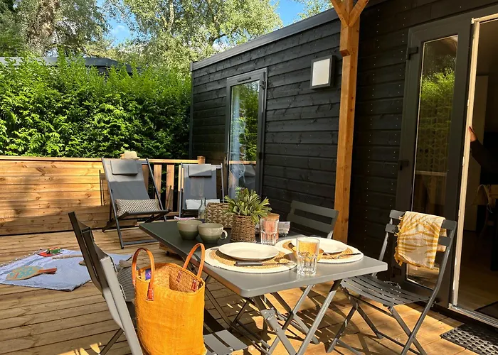 Campingplads Slow Village De Ce 3*